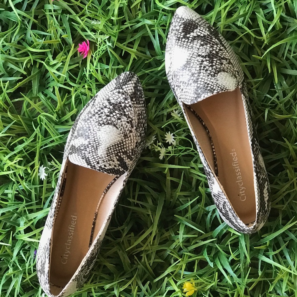 1 Left! Python Snake Pointed Comfort Flat Loafer - Picture 2 of 8
